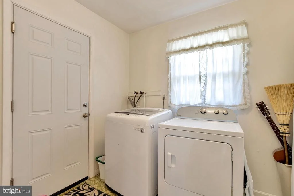 Photo of 14040 BREEZE HILL LANE