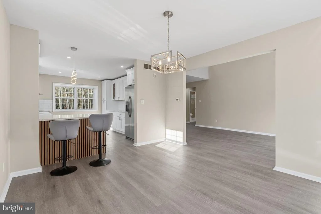 Photo of 221 OAK LANE