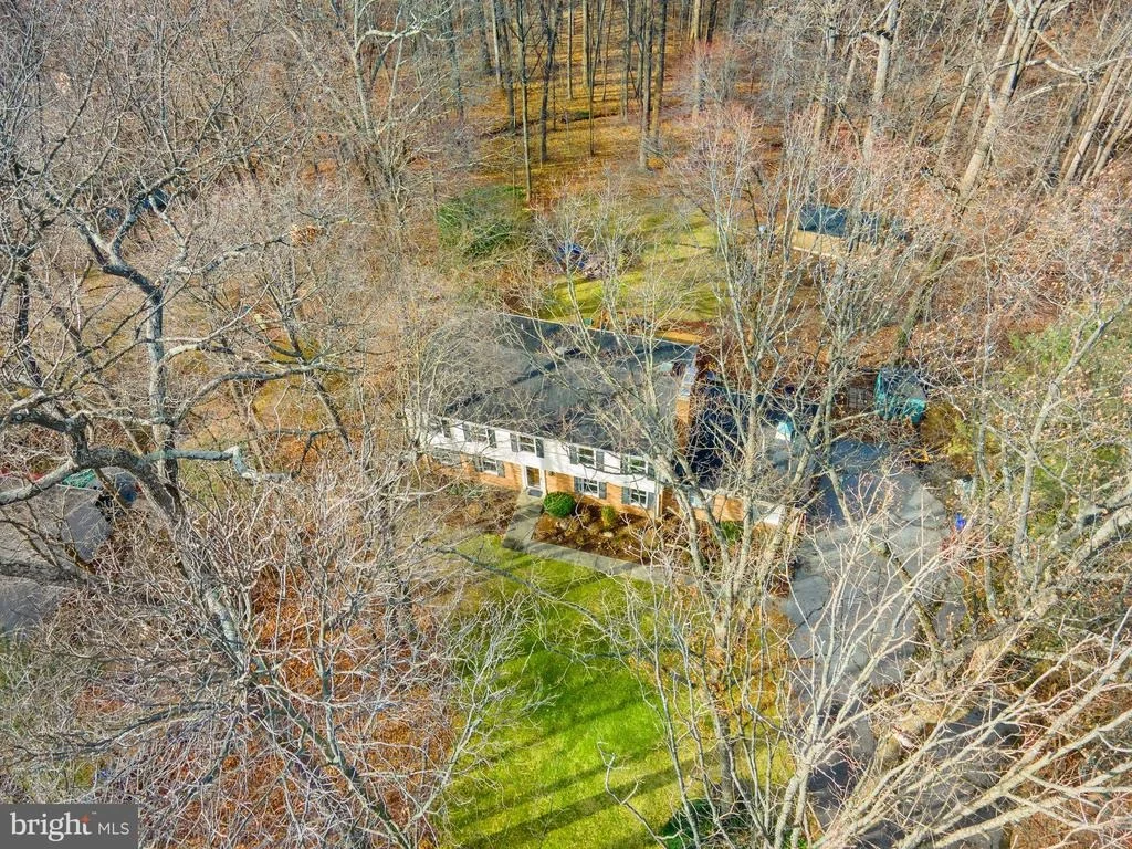 Photo of 12938 BYEFIELD DRIVE