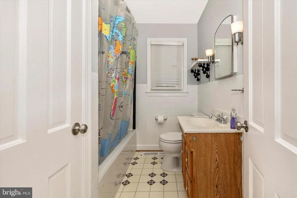 Photo of 25216 OAK DRIVE