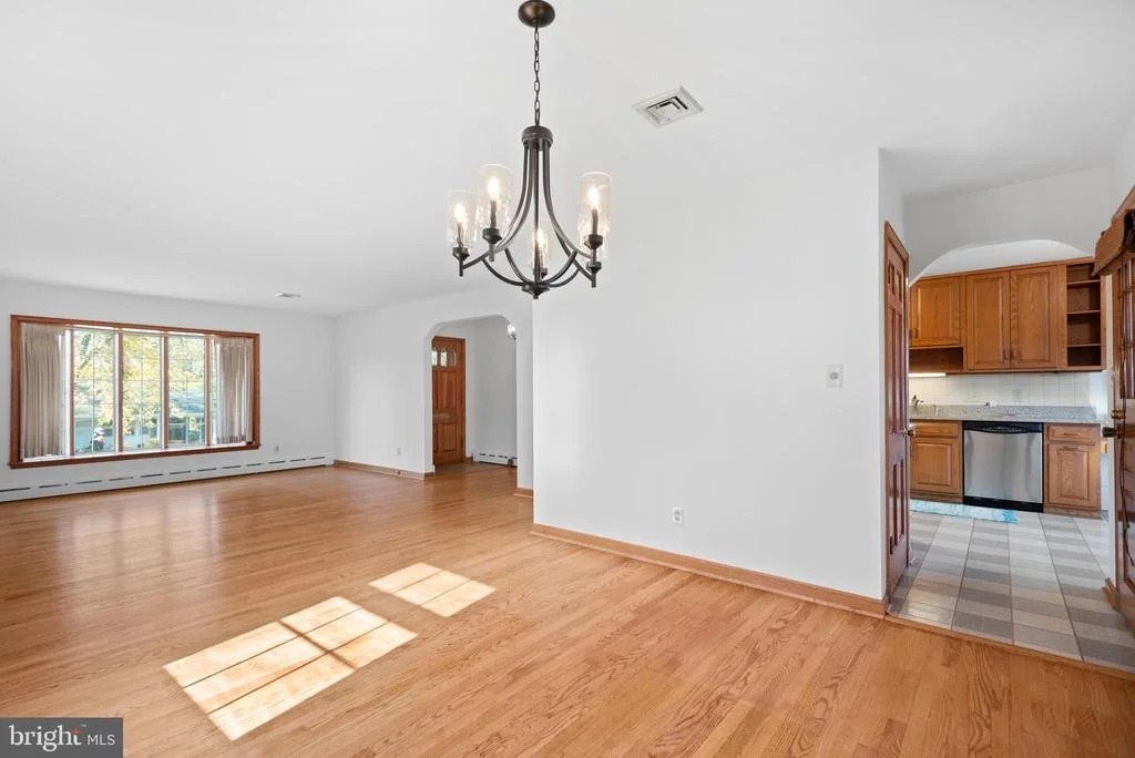 Photo of 10207 LARISTON LANE