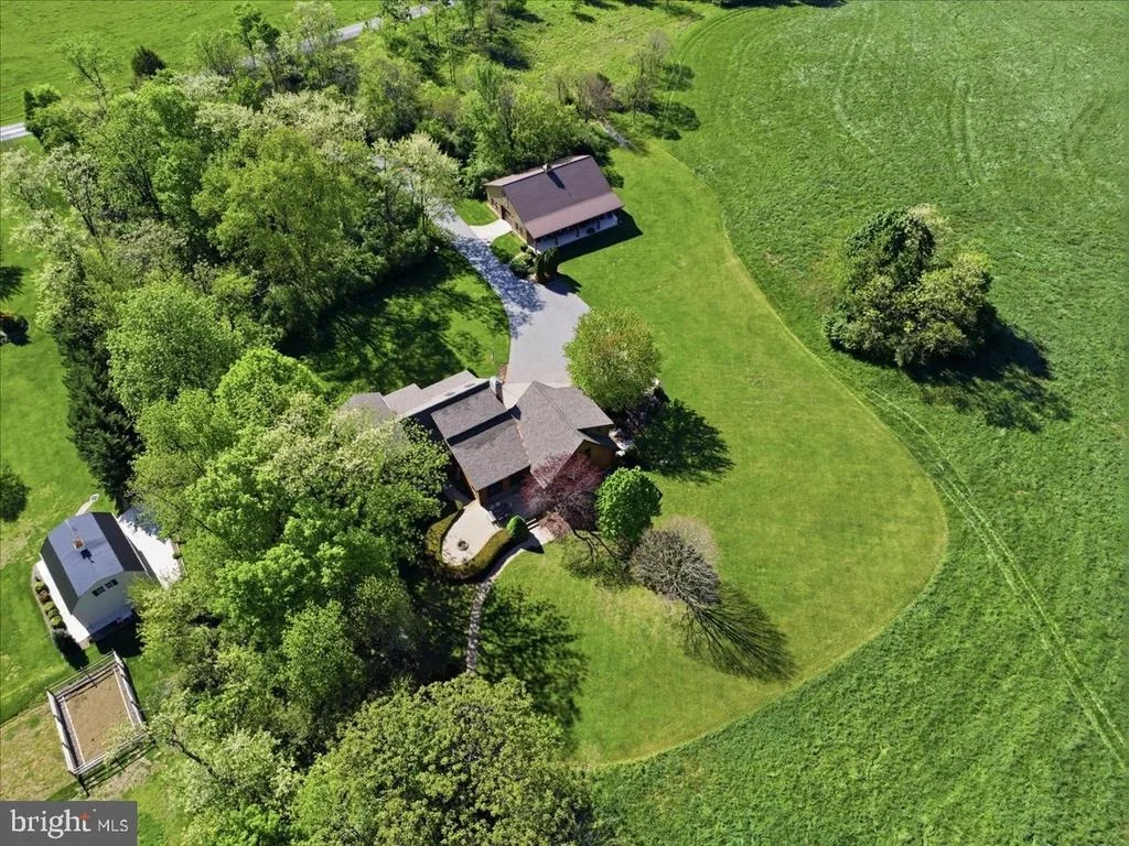 Photo of 14122 MERCERSBURG ROAD