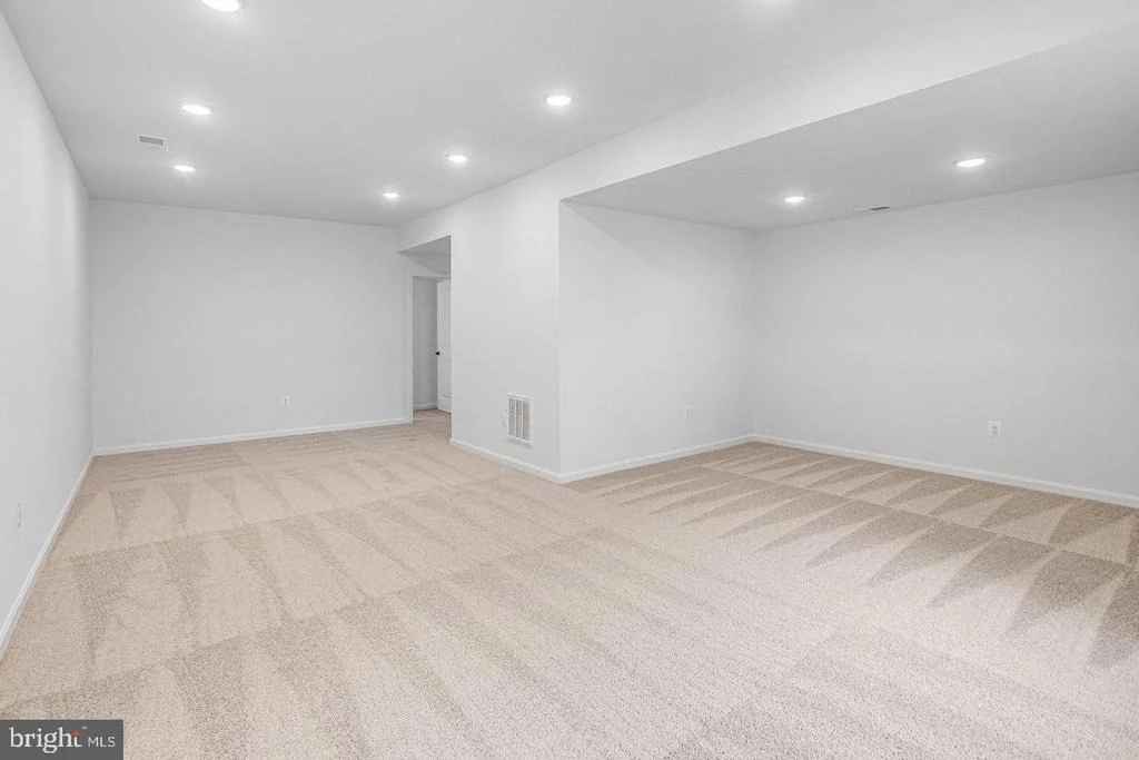 Photo of 35603 PINE NEEDLE LANE
