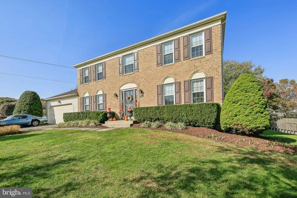 Photo of 302 WESTRIDGE CIRCLE