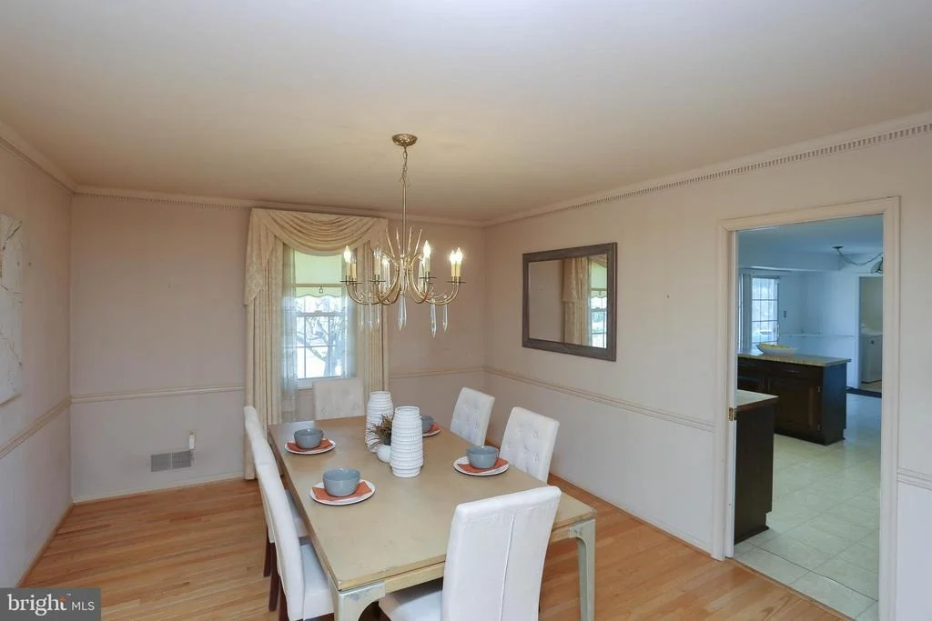 Photo of 18009 EDNOR VIEW TERRACE