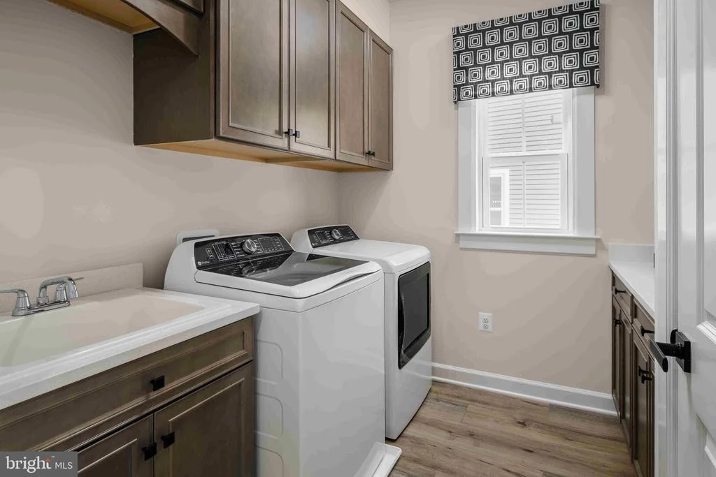 Photo of 2687 BROADHORN DRIVE