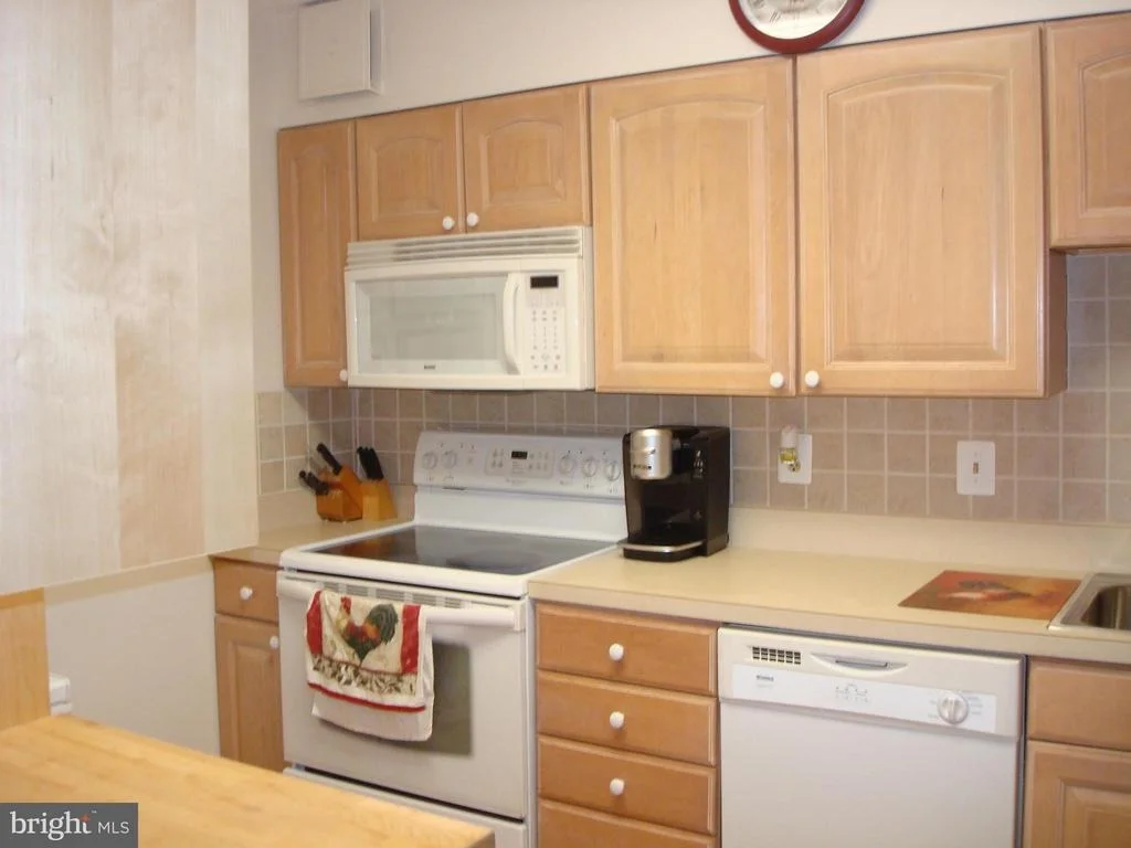 Photo of Unit 2919 at 15107 INTERLACHEN DRIVE