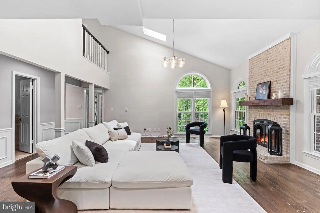 Photo of 6836 COMPTON HEIGHTS CIRCLE