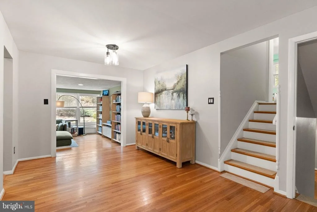 Photo of 8632 KERRY LANE