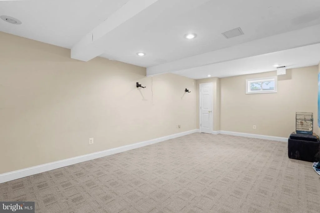 Photo of 4117 QUEEN MARY DRIVE