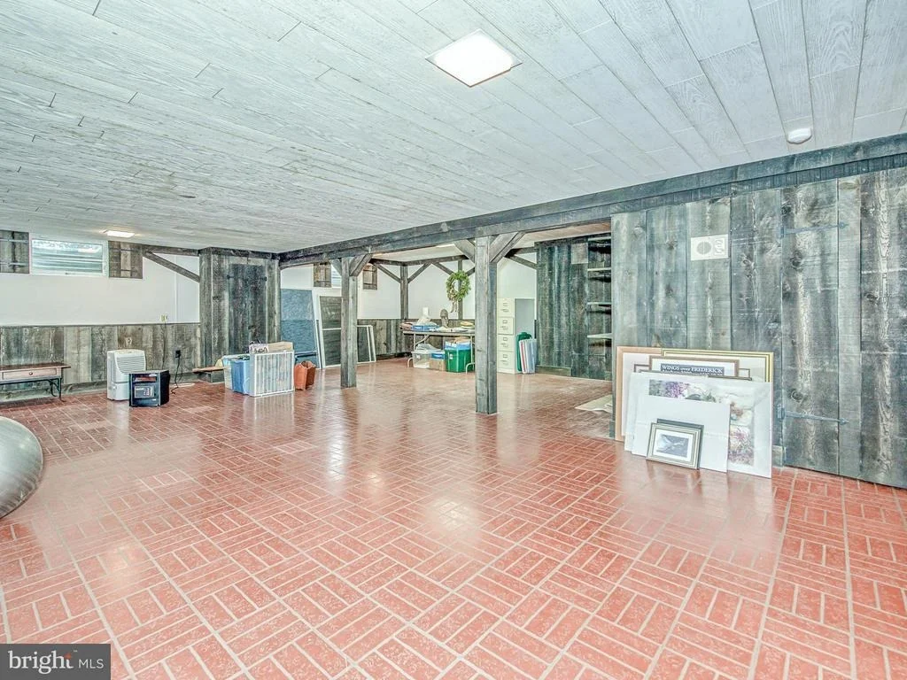 Photo of 10 KLINE BOULEVARD