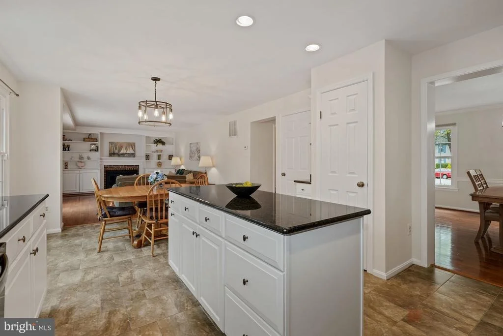 Photo of 6826 SILVER ANN DRIVE