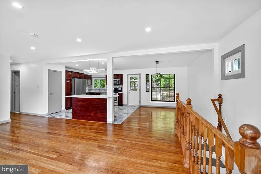Photo of 5604 DUNDALK DRIVE