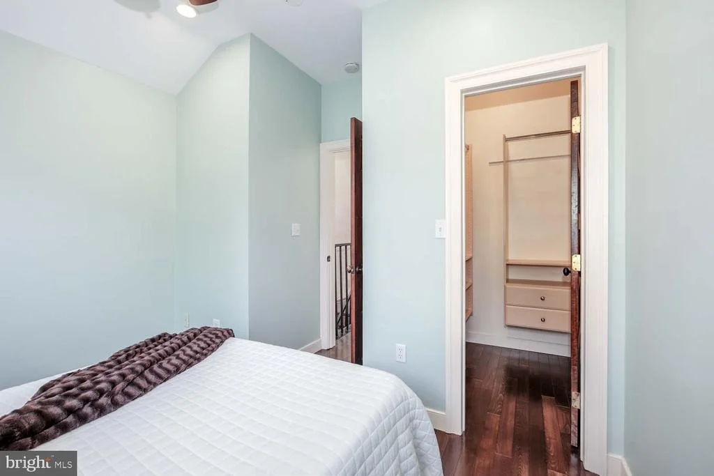 Photo of 1515 INDEPENDENCE AVENUE SE