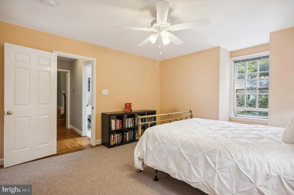 Photo of 8217 WINDSOR VIEW TERRACE
