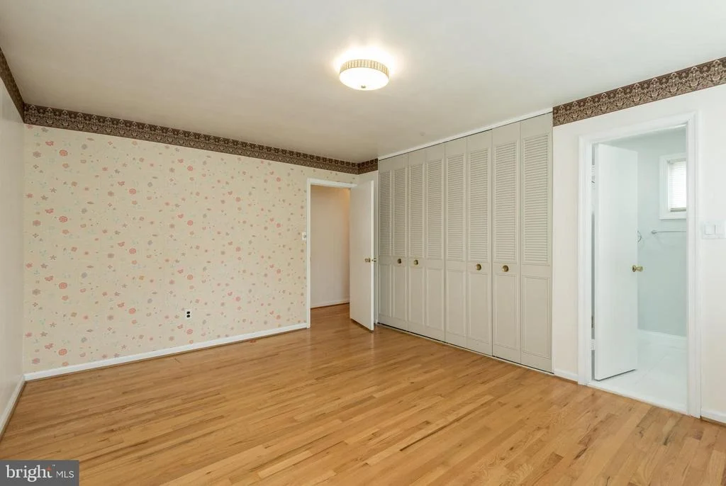 Photo of 129 HEDGEWOOD DRIVE