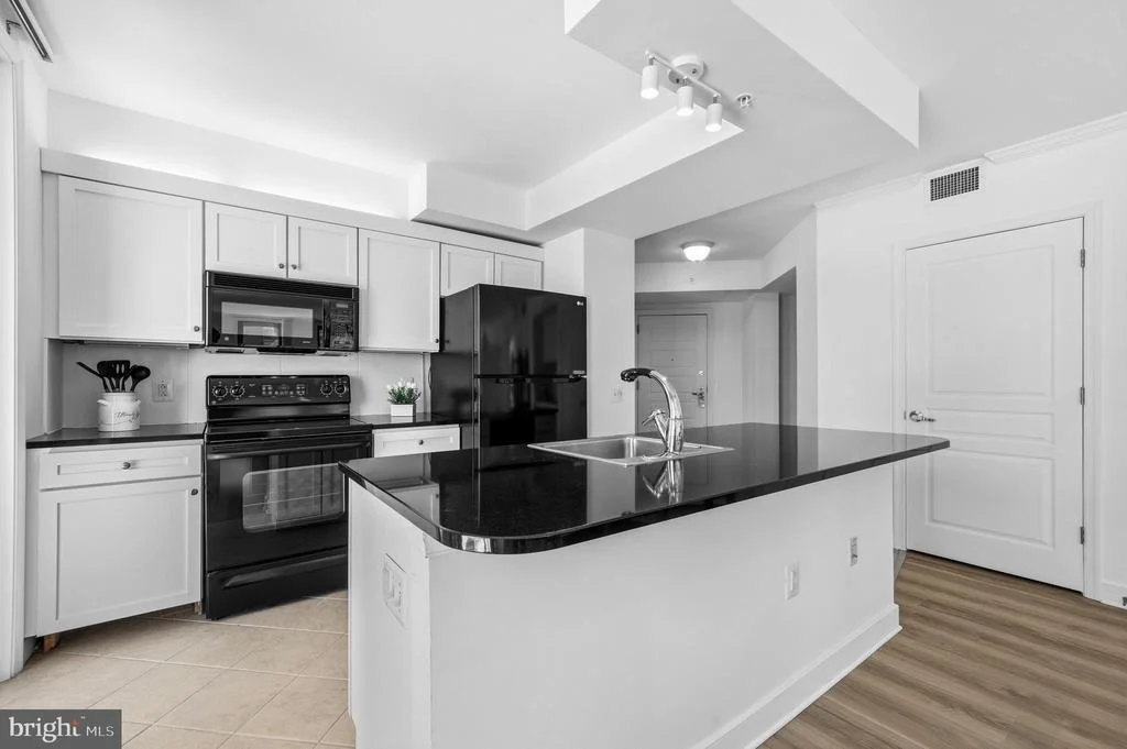 Photo of Unit 614 at 616 E STREET NW