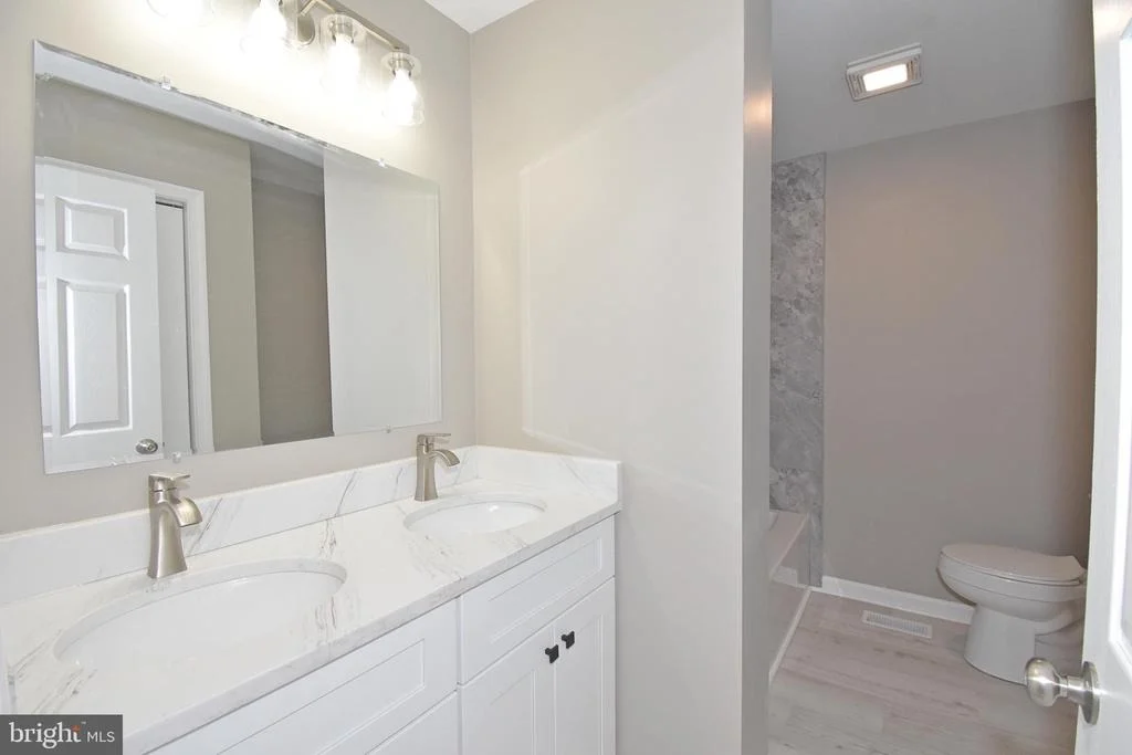 Photo of 516 OVERBROOK DRIVE