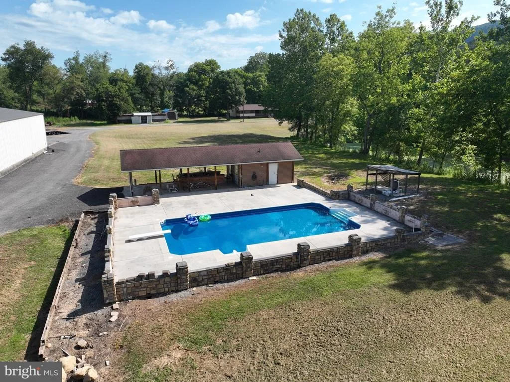 Photo of 13900 SCHELLSBURG ROAD