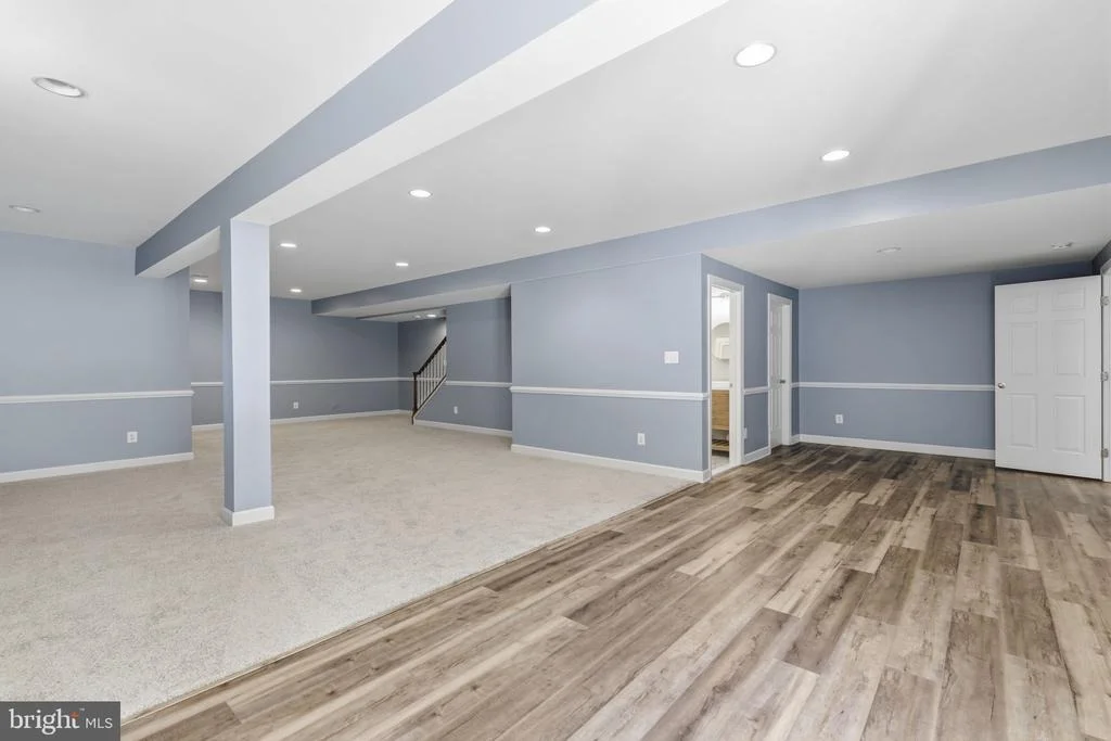 Photo of 1124 OAK TREE DRIVE