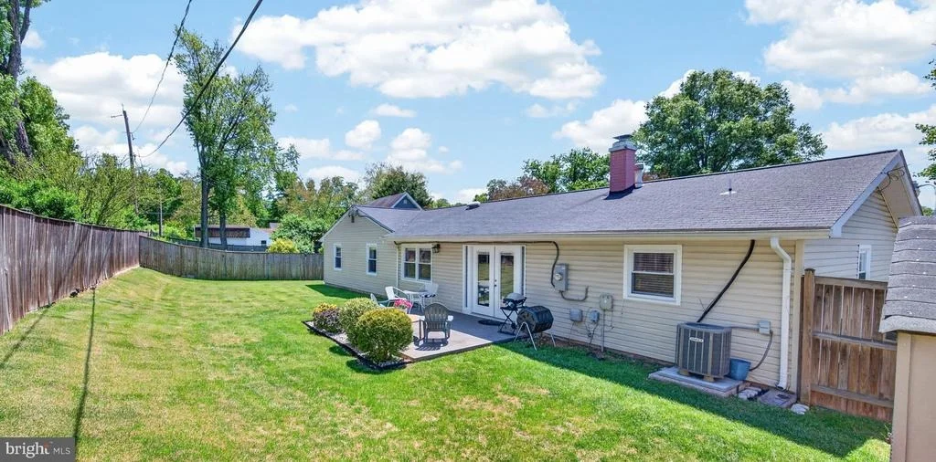 Photo of 3905 CARVEL LANE