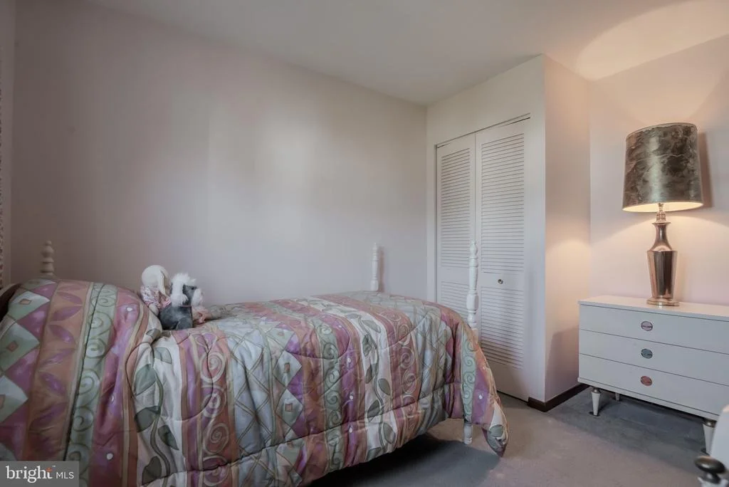 Photo of 25 CHARRING LANE
