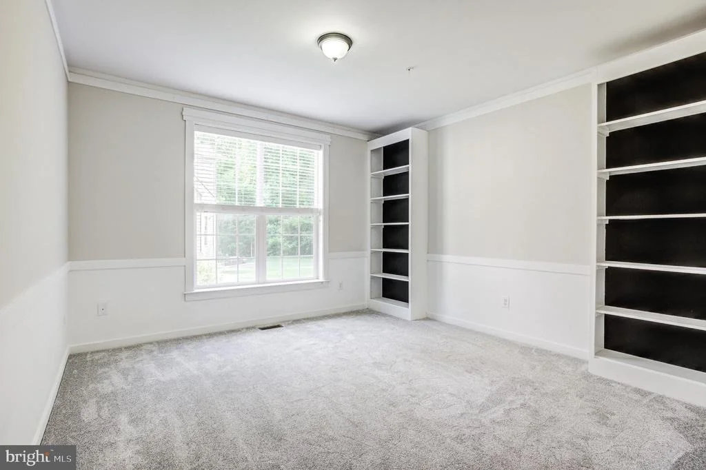 Photo of 630 MACCUBBIN LANE