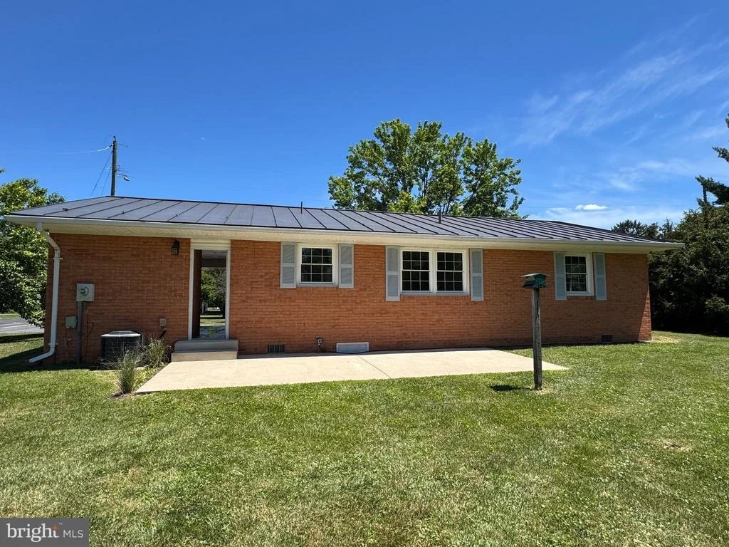 Photo of 2 SPRINGCREST DRIVE