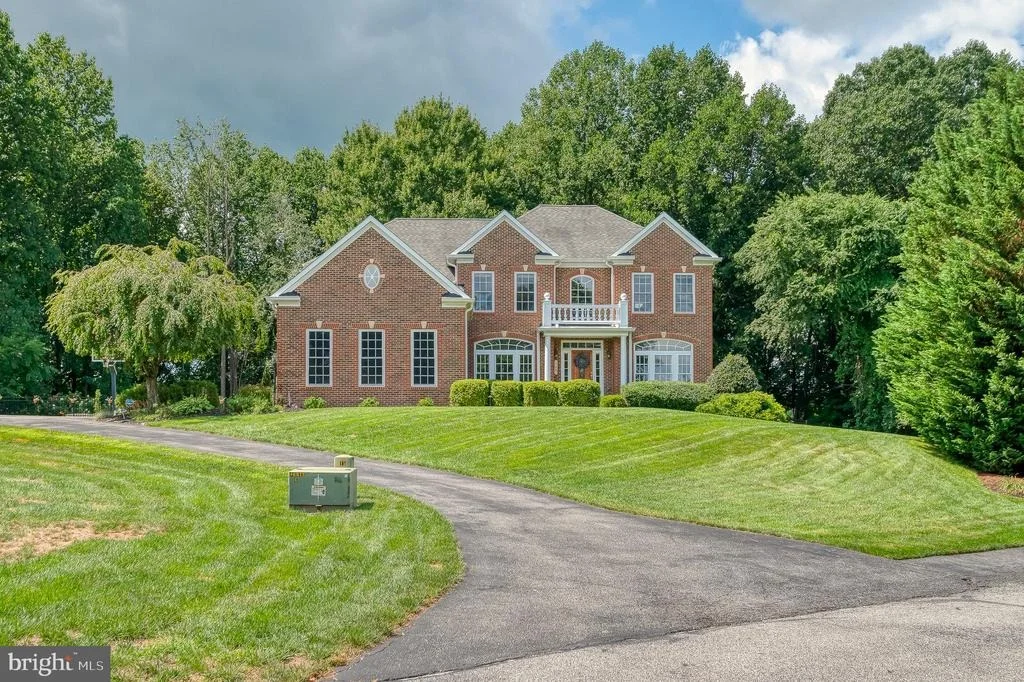 Photo of 105 BOWER LANE