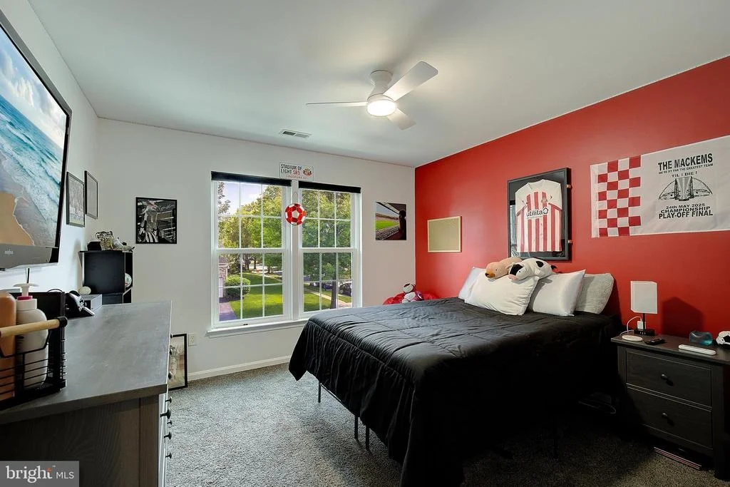 Photo of 2424 VALLEY BROOK LANE
