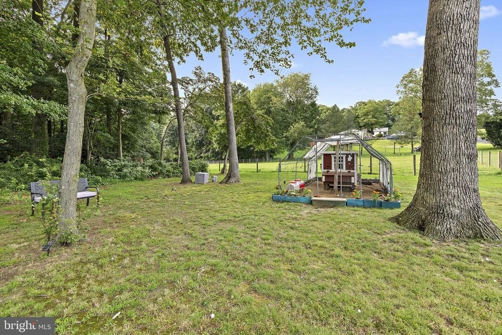 Photo of 5312 W HEAPS ROAD