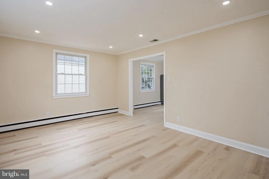 Photo of 8202 LONGPOINT ROAD