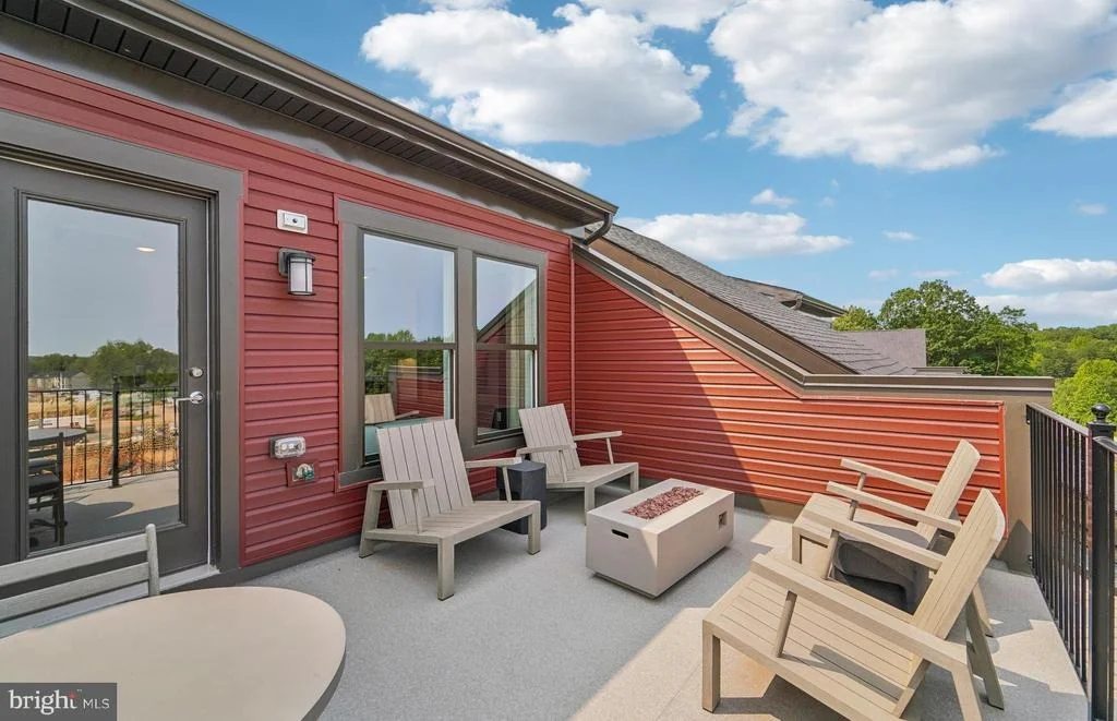 Photo of 722 SHELLBARK LANE
