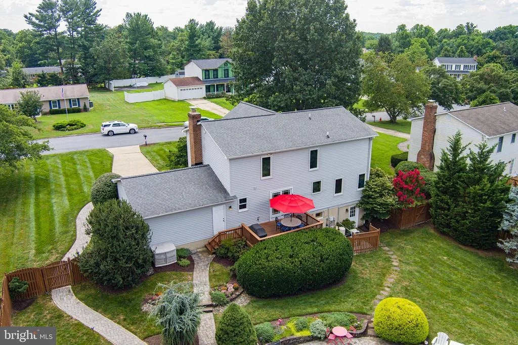 Photo of 8668 FELSVIEW DRIVE