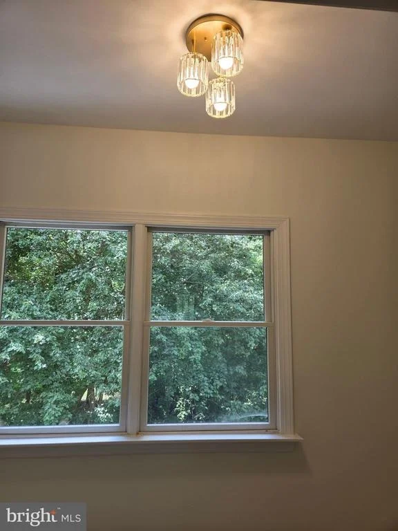 Photo of 6405 CHEW ROAD