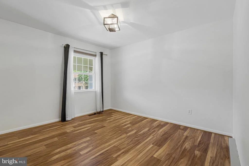Photo of 1107 TREESIDE LANE