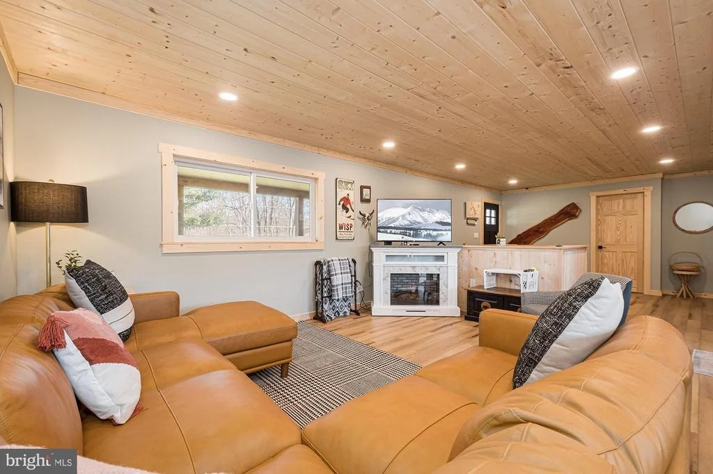 Photo of 1015 PYSELL ROAD