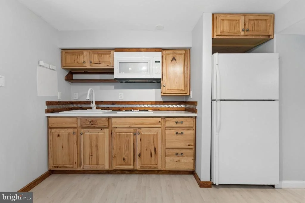 Photo of 8816 SAUNDERS LANE