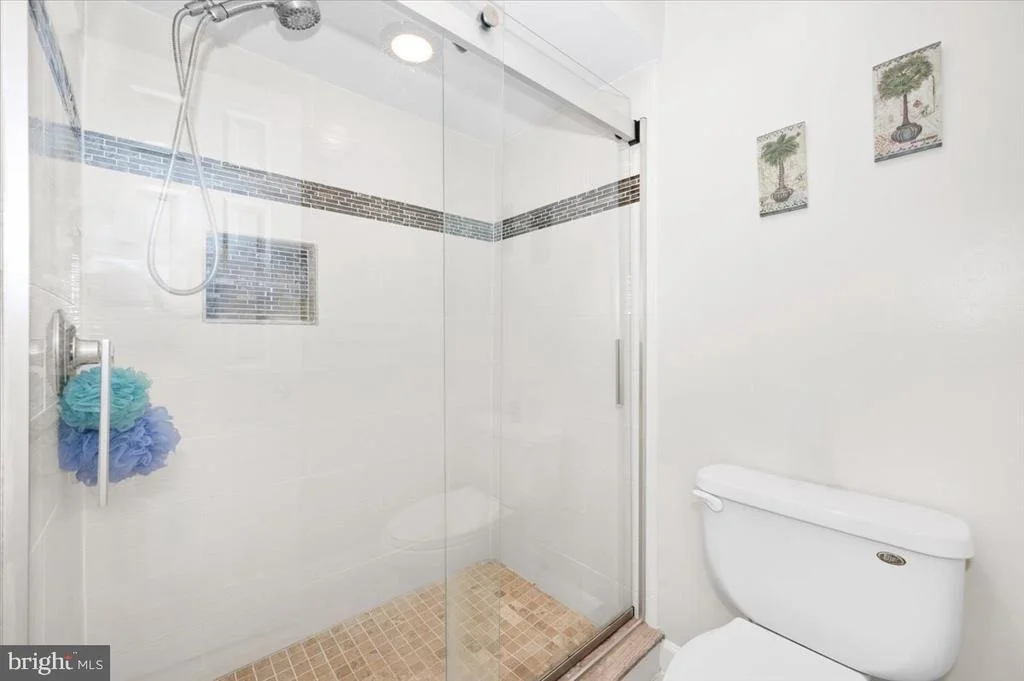 Photo of 10101 LLOYD ROAD
