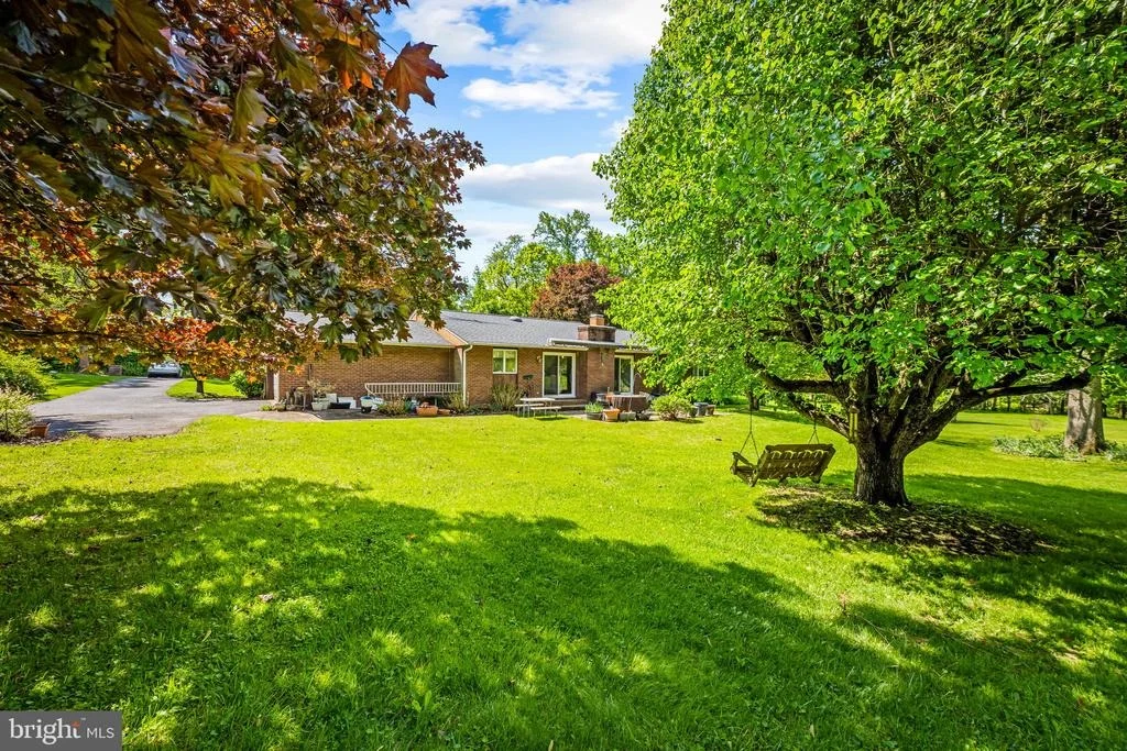 Photo of 6516 LEWIS ROAD