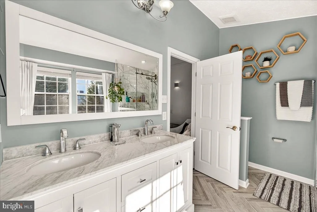 Photo of 701 ANGELWING LANE