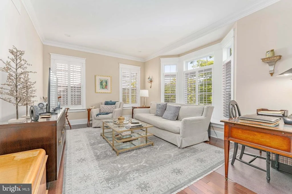 Photo of 305 QUIGLEY DRIVE