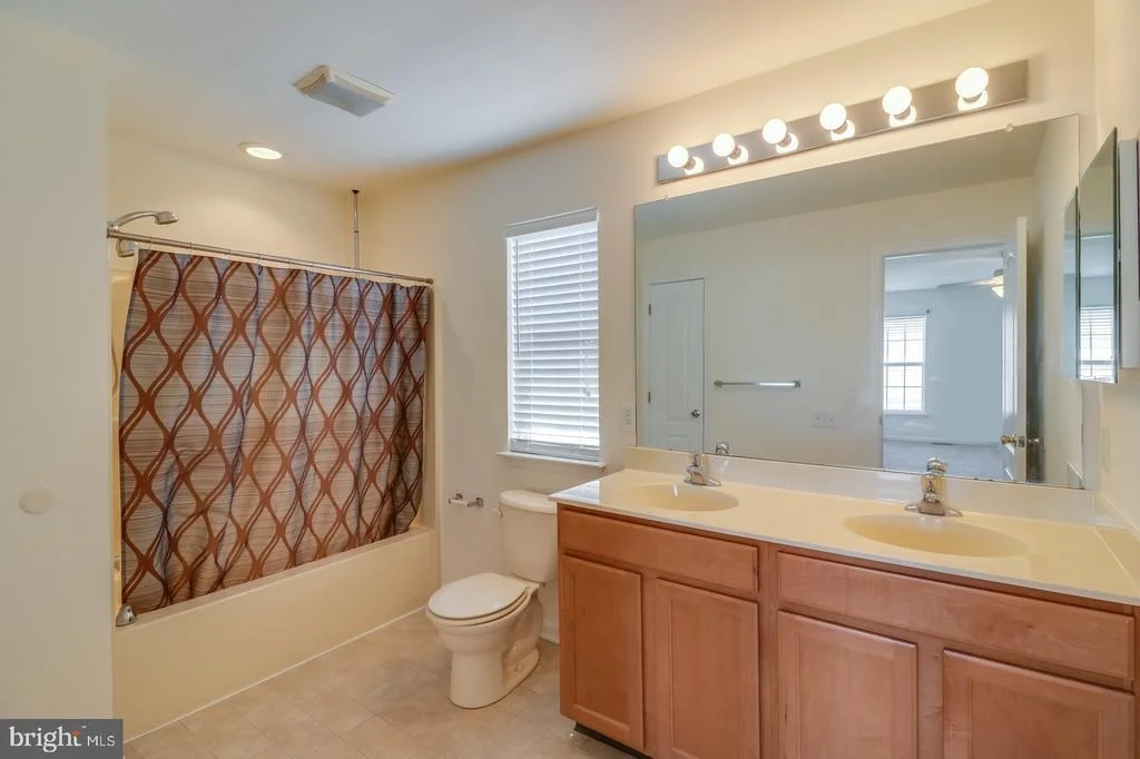 Photo of 252 WILLOWWOOD DRIVE