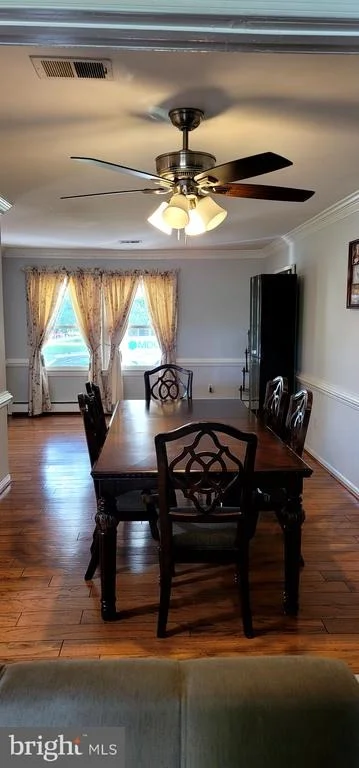 Photo of 302 W JUNIPER AVENUE