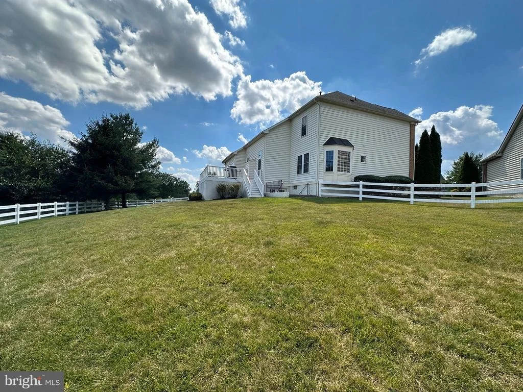 Photo of 6 FARMSTEAD PLACE