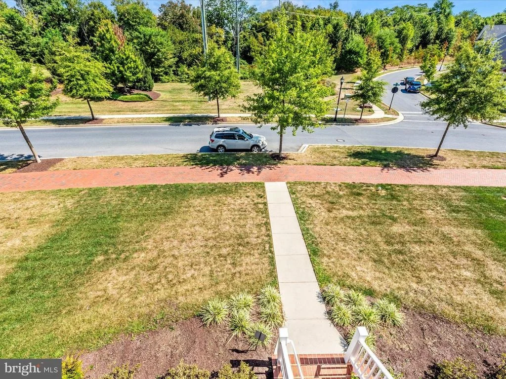 Photo of 724 POTOMAC VIEW PARKWAY