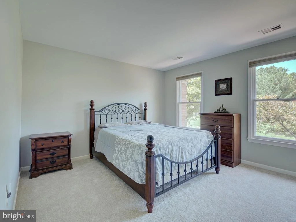 Photo of 11769 HOLLYVIEW DRIVE