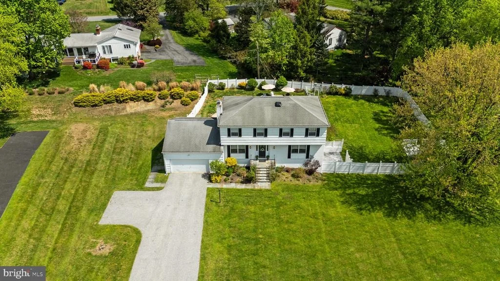 Photo of 5008 LAKE CIRCLE W