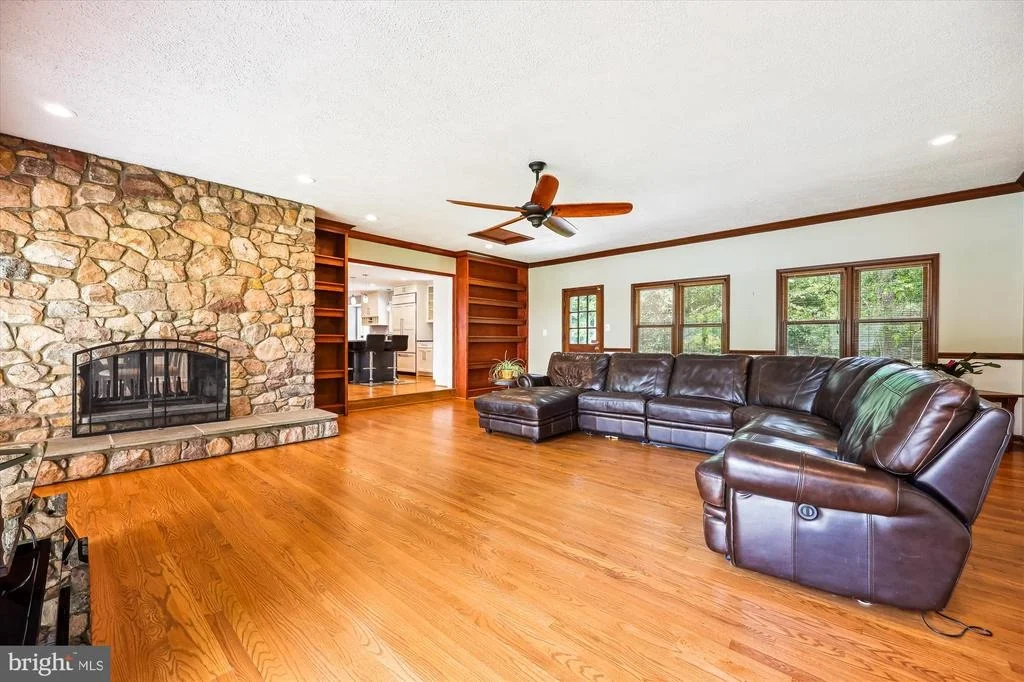 Photo of 15221 MIDDLEGATE ROAD