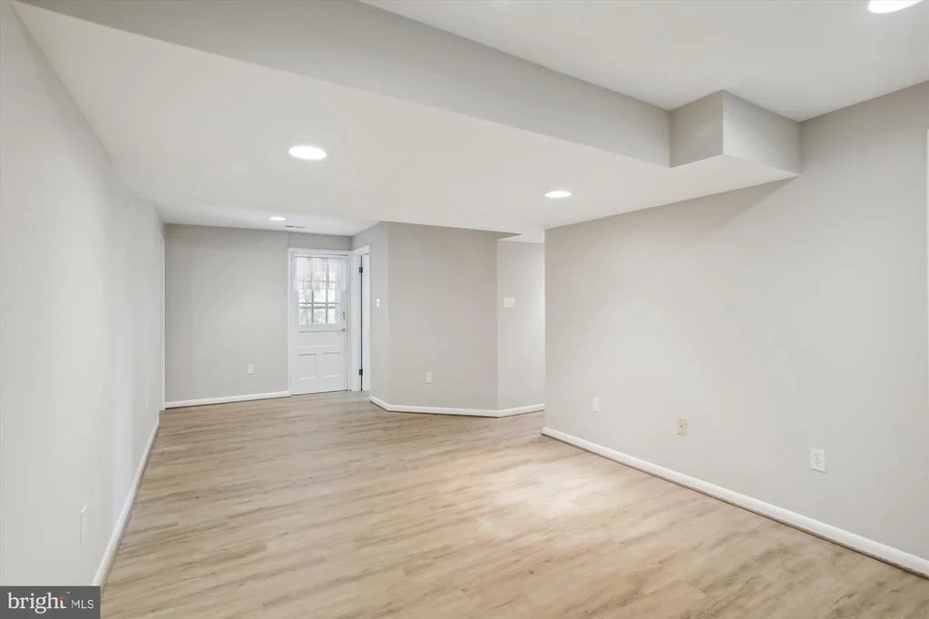Photo of 3524 FALLING GREEN ROAD